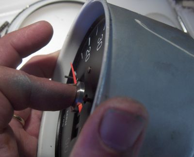 support centre while refitting case